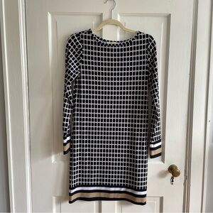 Michael Kors size XS long sleeve stretchy knee-length dress with geometric print